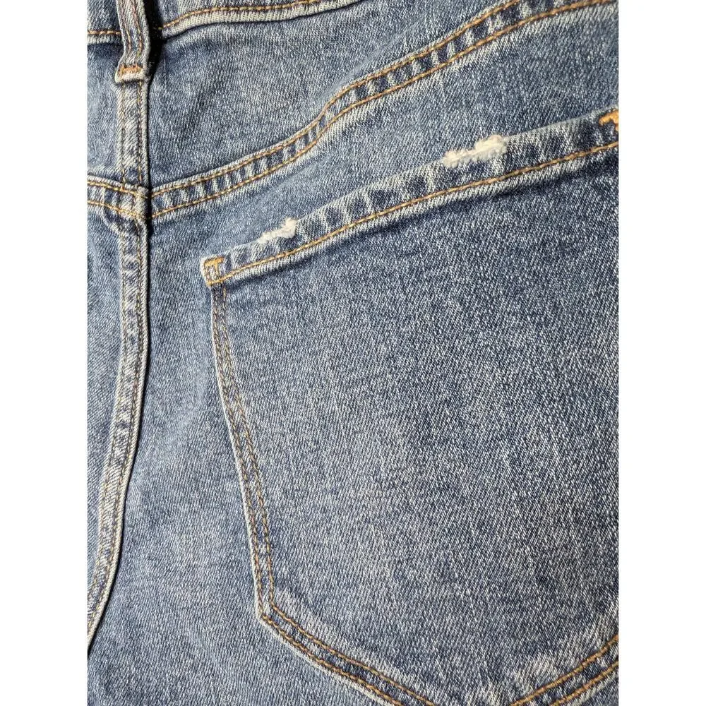 Old Navy Women's Mid Rise Boyfriend Shorts Blue Distressed Jean Size 6(807-808)